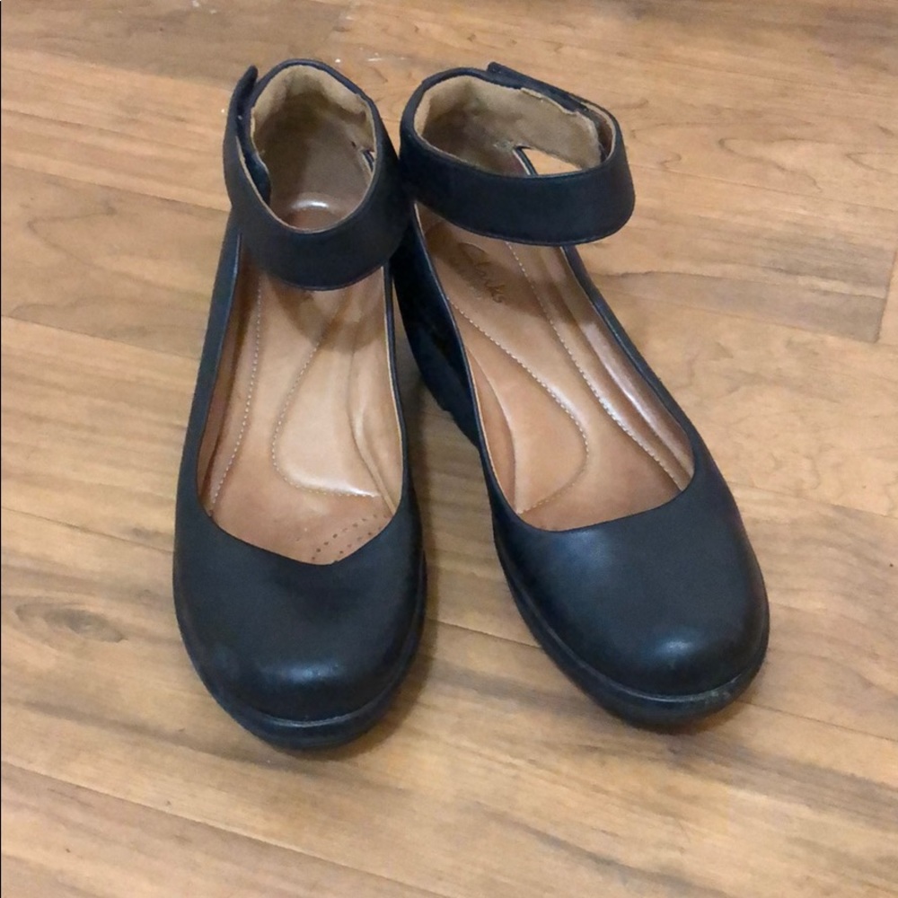 Women’s Clark’s Velcro Mary Janes